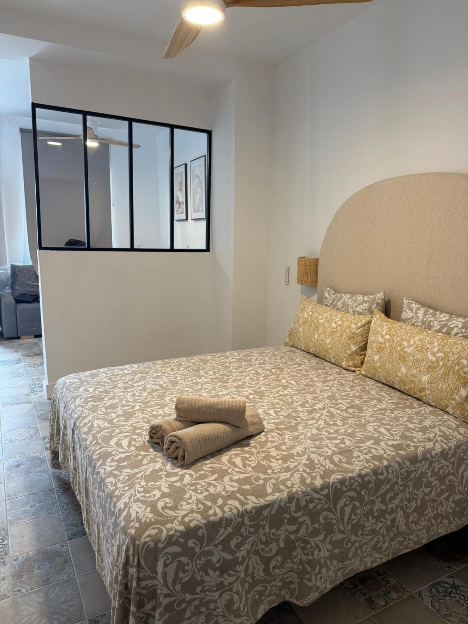 The Sunnydise Apartments Малага Екстер'єр фото